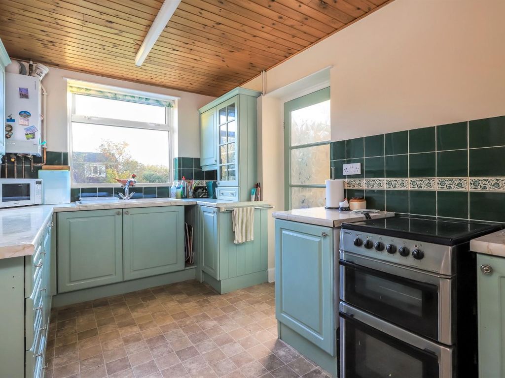 3 bed detached house for sale in Ridgeway Road, Salisbury SP1, £465,000