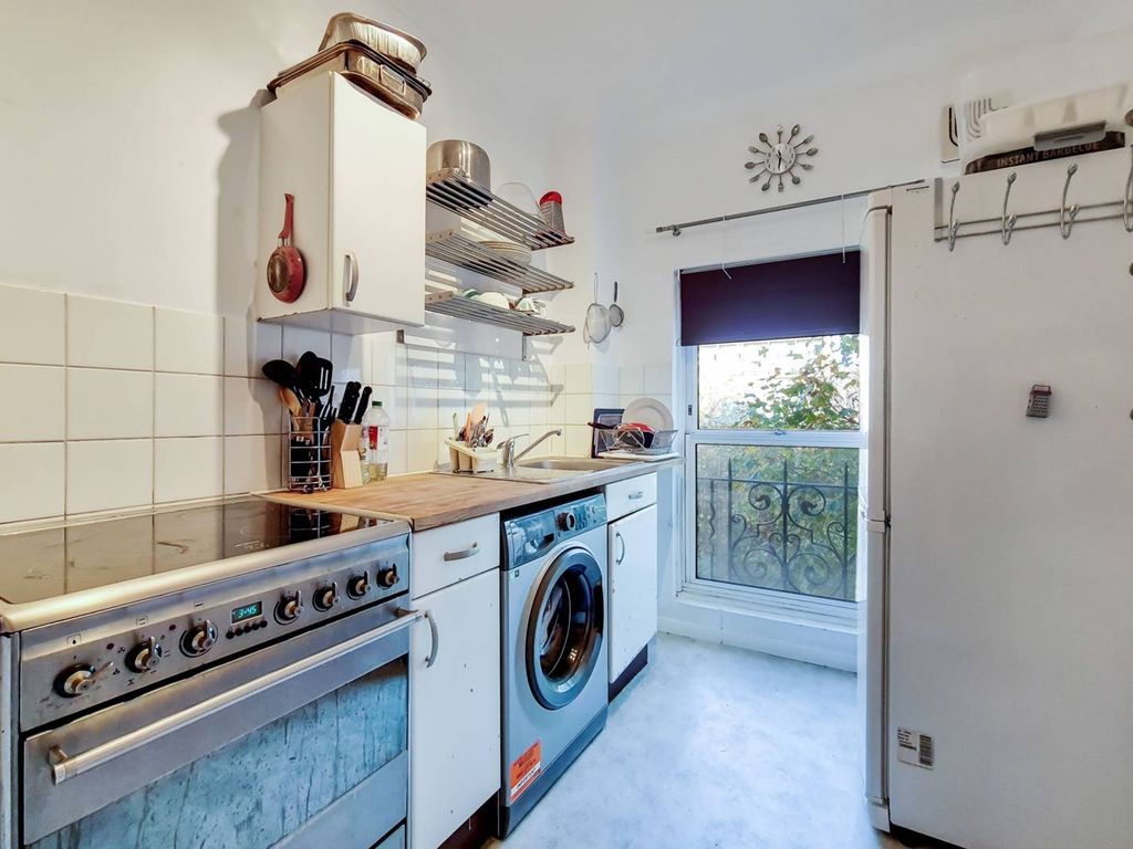 1 bed flat for sale in St Georges Road, Elephant And Castle, London SE1, £425,000