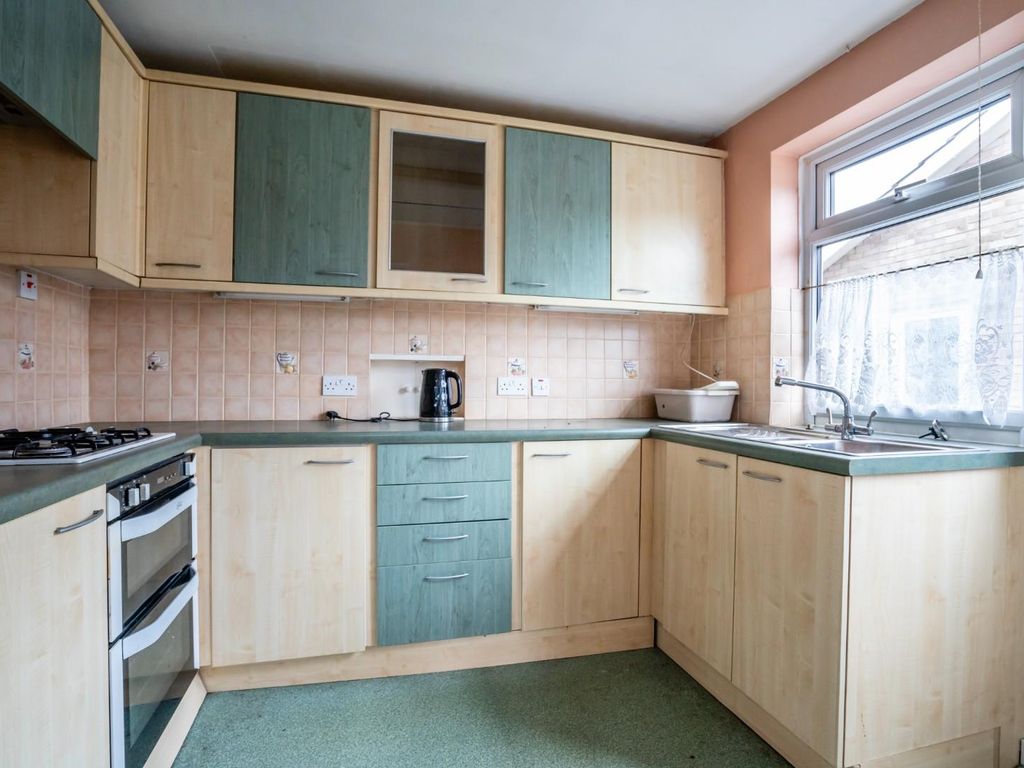 3 bed semi-detached bungalow for sale in Runswick Avenue, Acomb, York YO26, £280,000