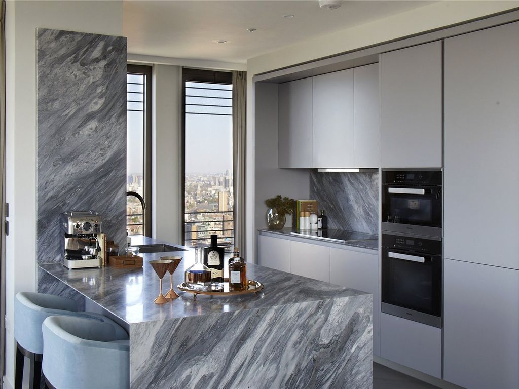 New home, 3 bed flat for sale in One Bishopsgate Plaza, 80 Houndsditch, City Of London EC3A, £3,820,000