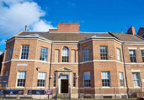 Office to let in Clavering Place, Newcastle NE1, £5,040 pa