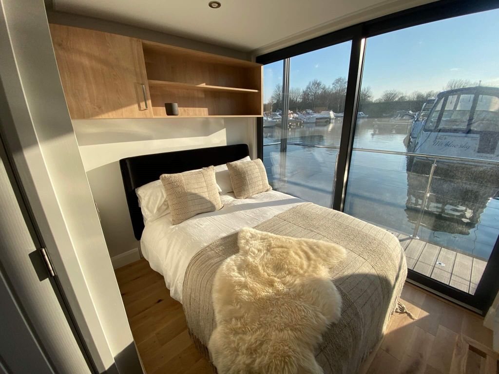 New home, 1 bed houseboat for sale in Eastern Concourse, Brighton Marina Village, Brighton BN2, £145,000