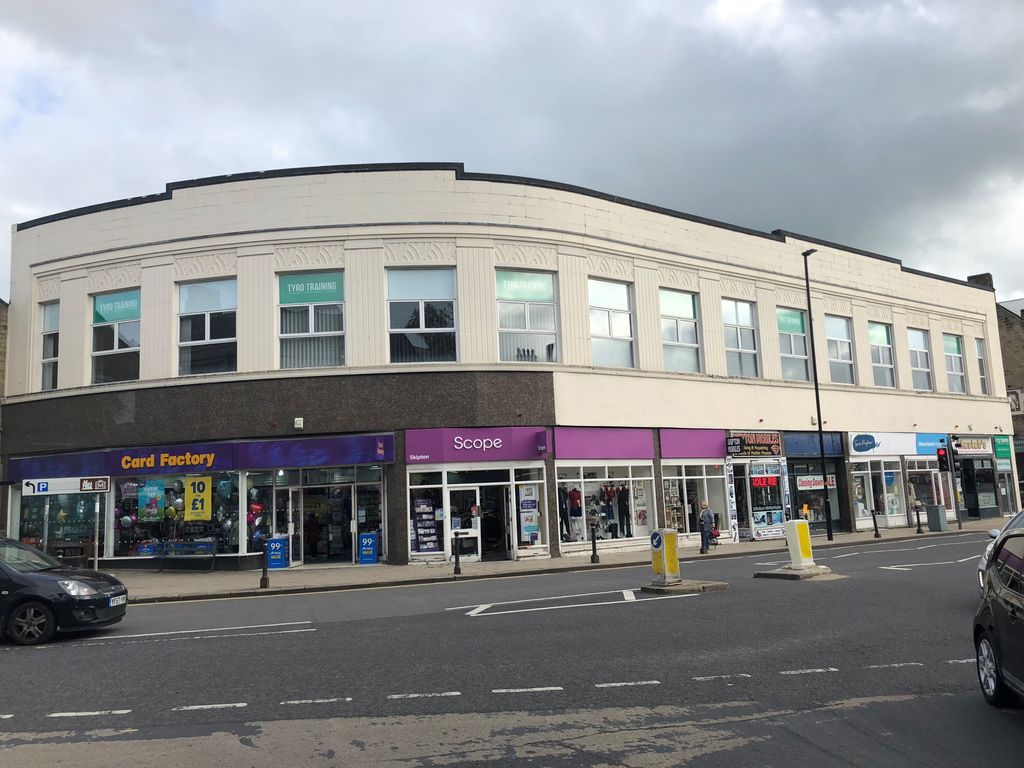 Office to let in Crescent House, Keighley Road, Skipton BD23, £33,300 pa