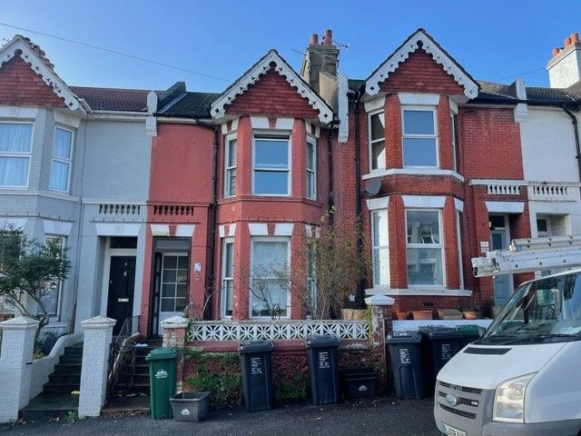 5 bed terraced house to rent in Hollingbury Road, Brighton BN1, £3,141 pcm