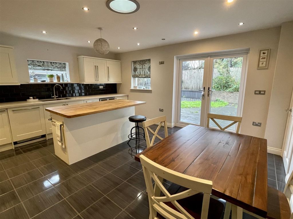 4 bed detached house for sale in Mill Hill, Brockweir, Chepstow NP16, £499,950