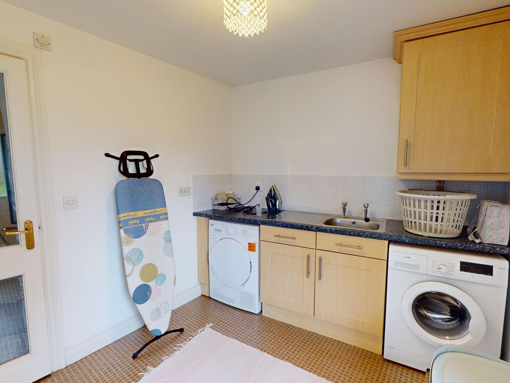 3 bed town house to rent in Armoury Drive, Cardiff CF14, £1,450 pcm