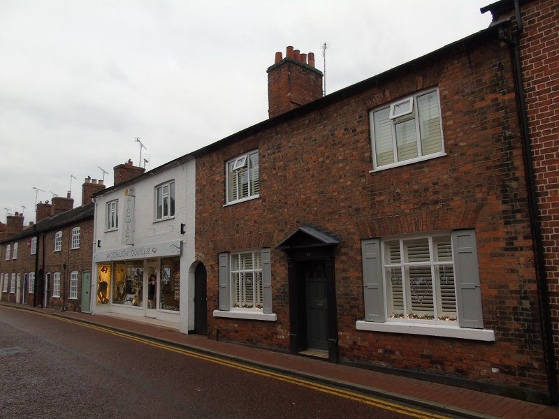 2 bed flat to rent in Nantwich, Cheshire CW5, £750 pcm