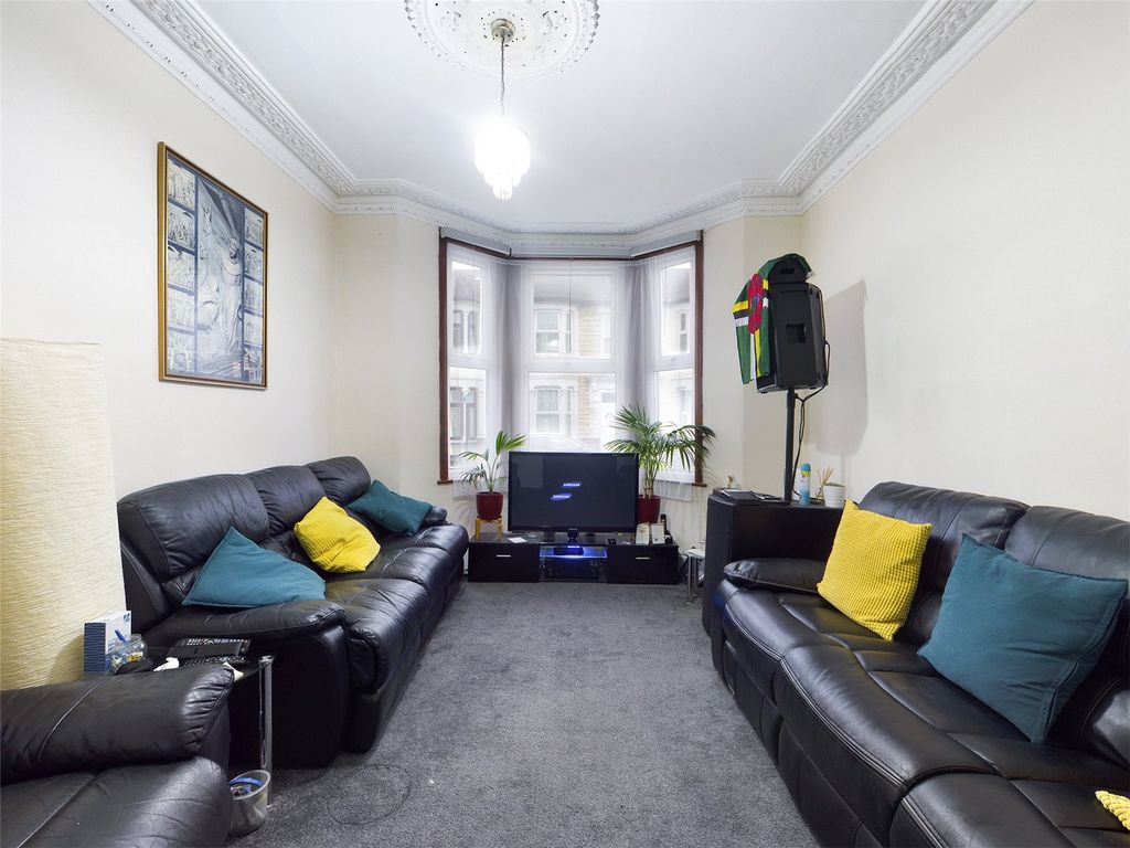 3 bed terraced house for sale in Skelton Road, Forest Gate, London E7, £500,000