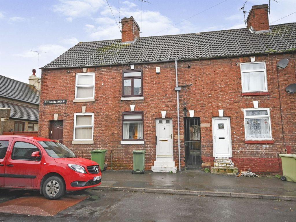 2 bed terraced house for sale in Netherton Road, Worksop S80, £75,000