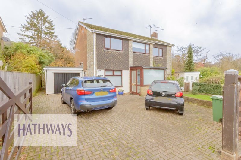 4 bed detached house for sale in Upper Cwmbran Road, Upper Cwmbran, Cwmbran NP44, £425,000