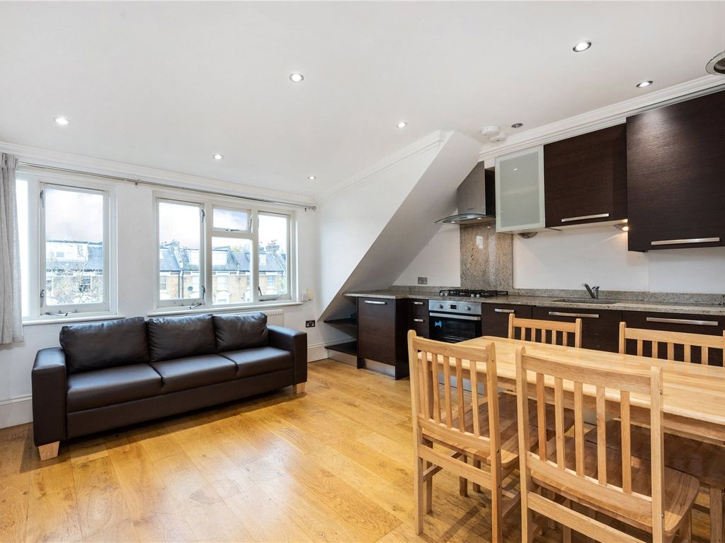 2 bed flat for sale in Petherton Road, London N5, £400,000