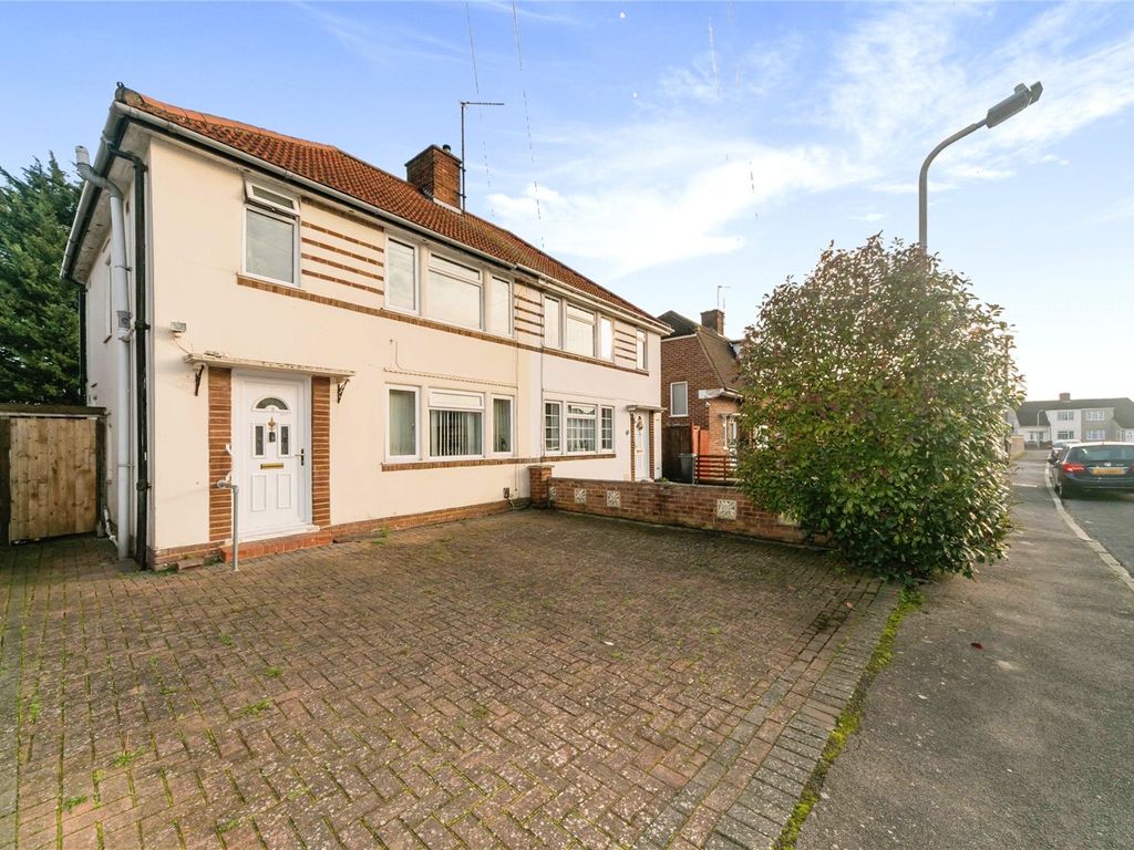 3 bed semi-detached house for sale in Thornbridge Road, Reading, Berkshire RG2, £359,950