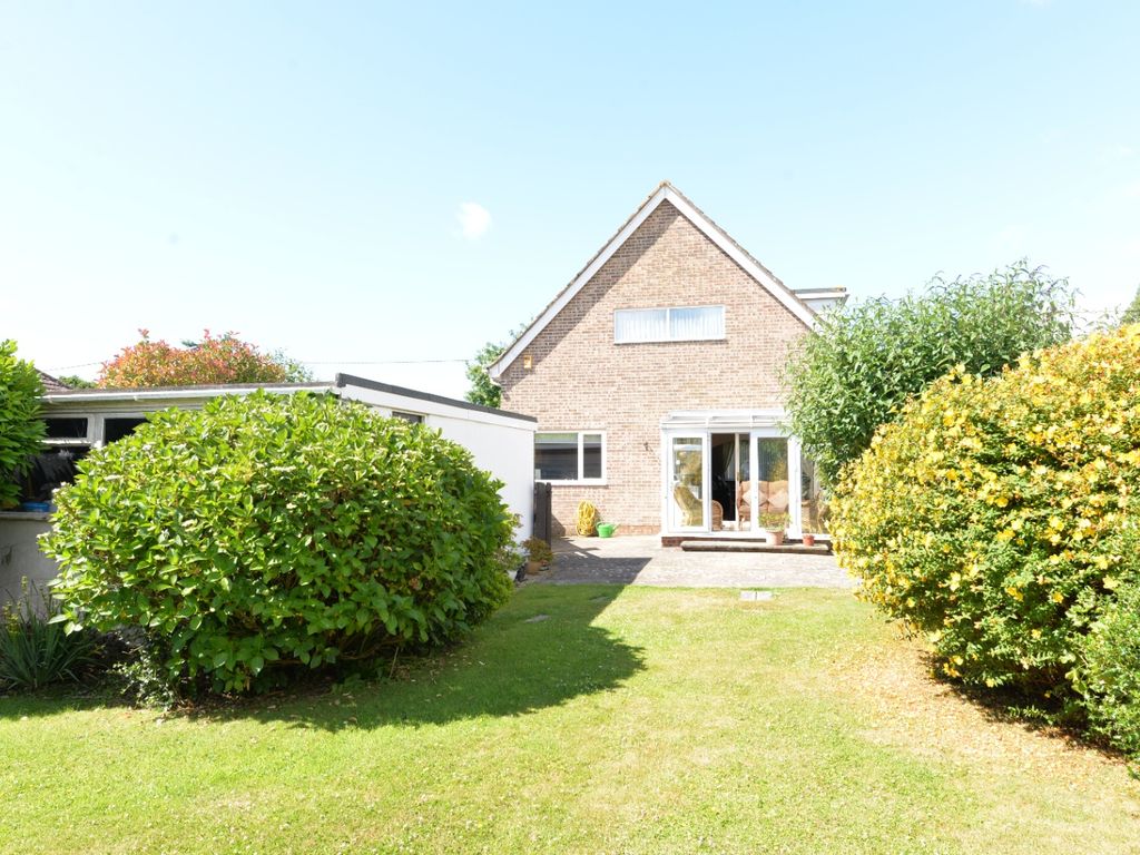 4 bed detached house for sale in Ashley Common Road, Ashley, New Milton, Hampshire BH25, £489,950