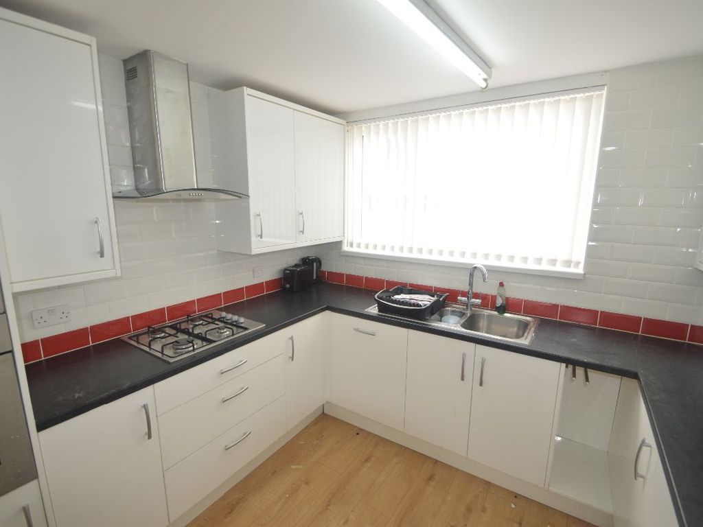 4 bed terraced house to rent in John Rous Avenue, Coventry CV4, £1,940 pcm