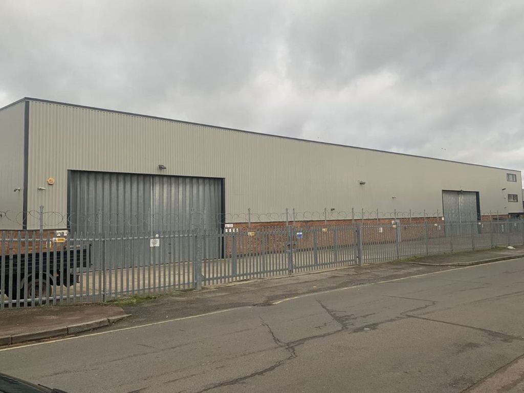 Warehouse to let in Kingsditch, Cheltenham GL51, £105,000 pa