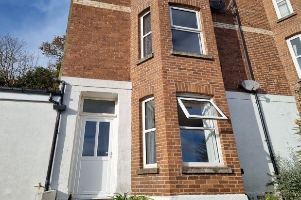 1 bed property to rent in Victoria Road, Dartmouth TQ6, £850 pcm
