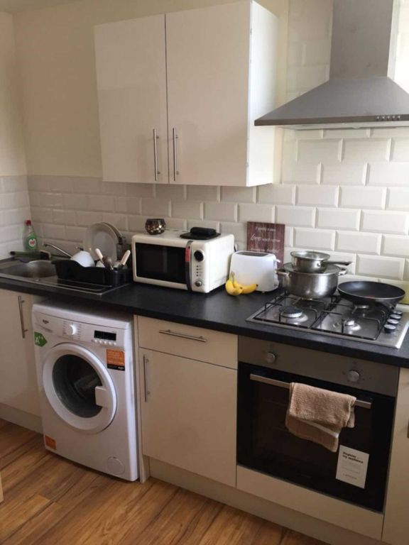 1 bed flat to rent in Moy Road, Cardiff CF24, £800 pcm