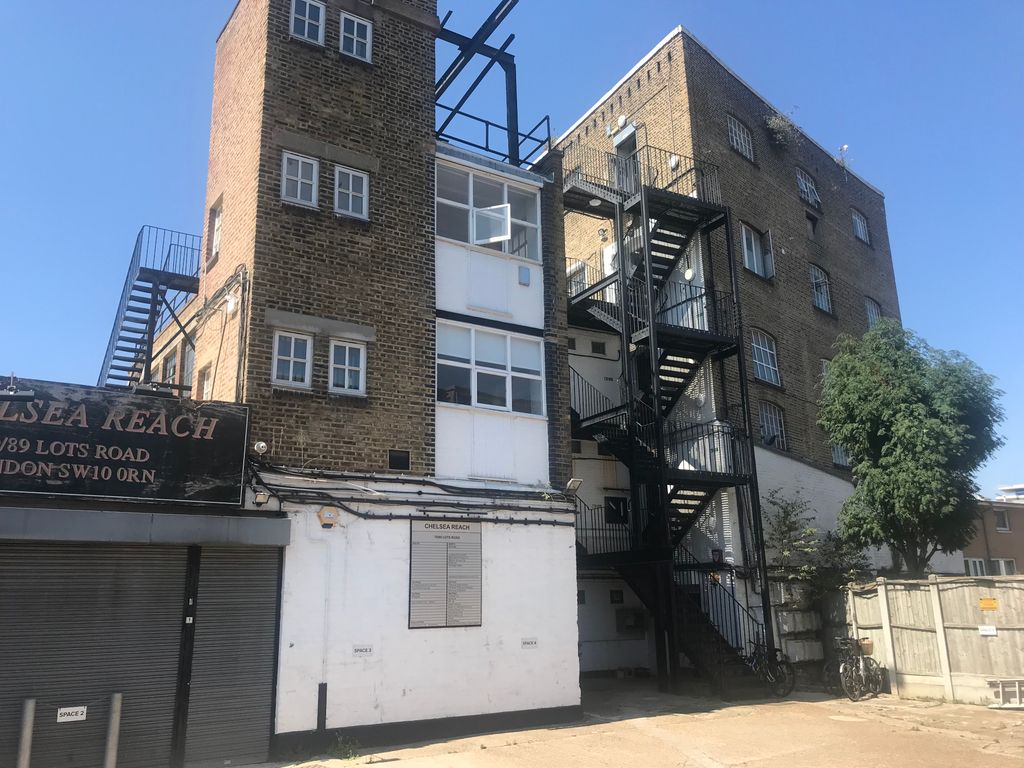 Office to let in 78-79 Lots Road, Chelsea SW10, £4,445 pa