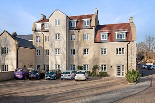 1 bed flat for sale in Lambrook Court, Gloucester Road, Larkhall, Bath BA1, £320,000