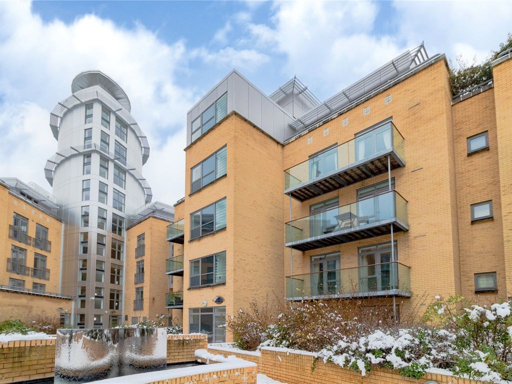 2 bed flat to rent in The Belvedere, Homerton Street, Cambridge CB2, £1,950 pcm