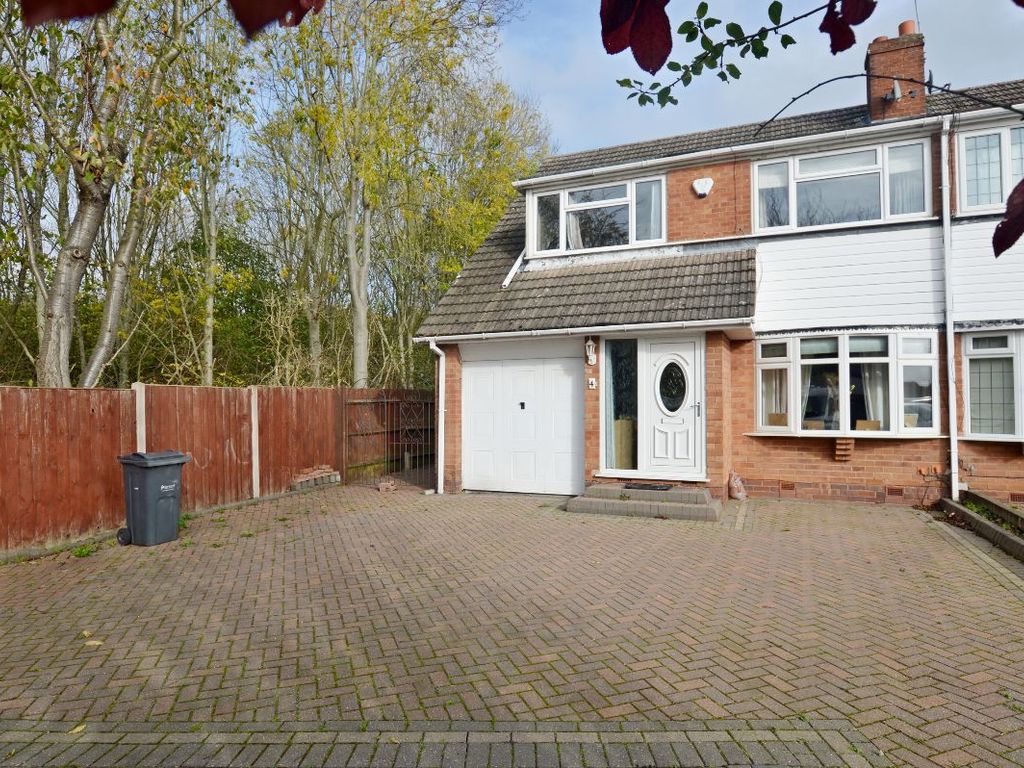 3 bed semi-detached house to rent in Himley Close, Great Barr, Birmingham B43, £1,200 pcm