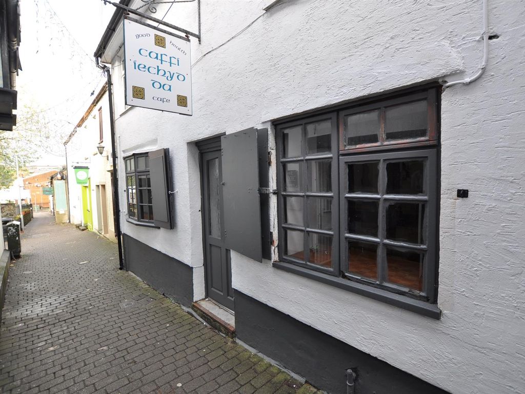 Commercial property for sale in Jacksons Lane, Carmarthen SA31, £99,950