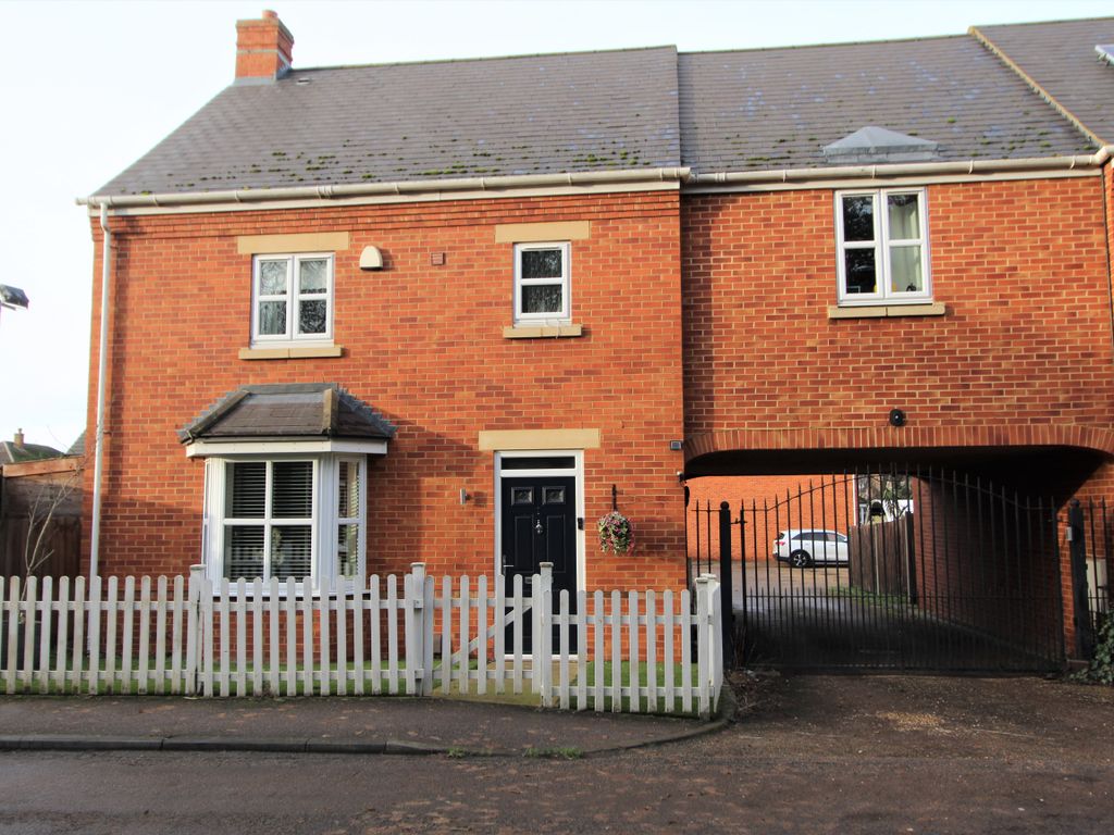 4 bed link-detached house for sale in Dunton Lane, Biggleswade SG18, £485,000