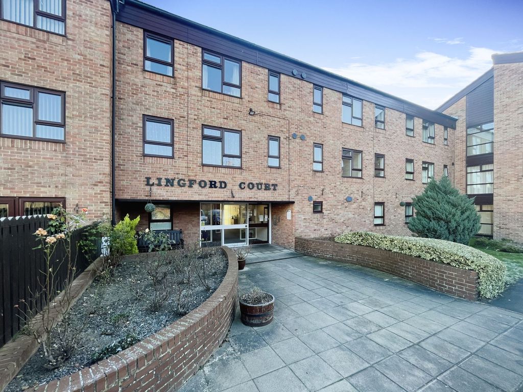 1 bed flat to rent in Lingford Court, Bishop Auckland DL14, £540 pcm