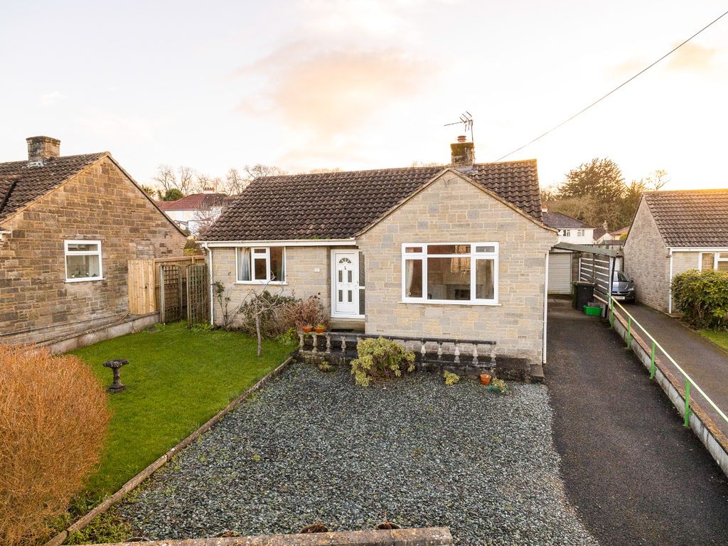 2 bed bungalow for sale in Combe Batch Rise, Wedmore BS28, £350,000