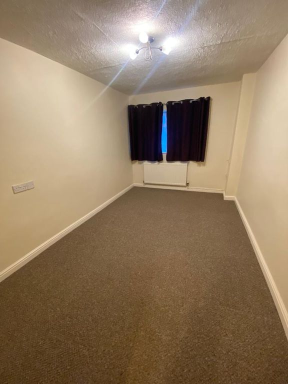 1 bed flat to rent in Woodington Road, Birmingham B75, £750 pcm