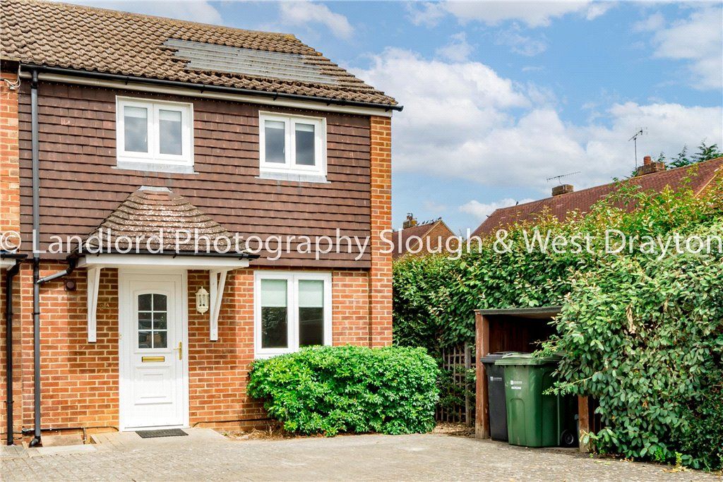 6 bed end terrace house to rent in Broomfield, Guildford, Surrey GU2, £4,800 pcm