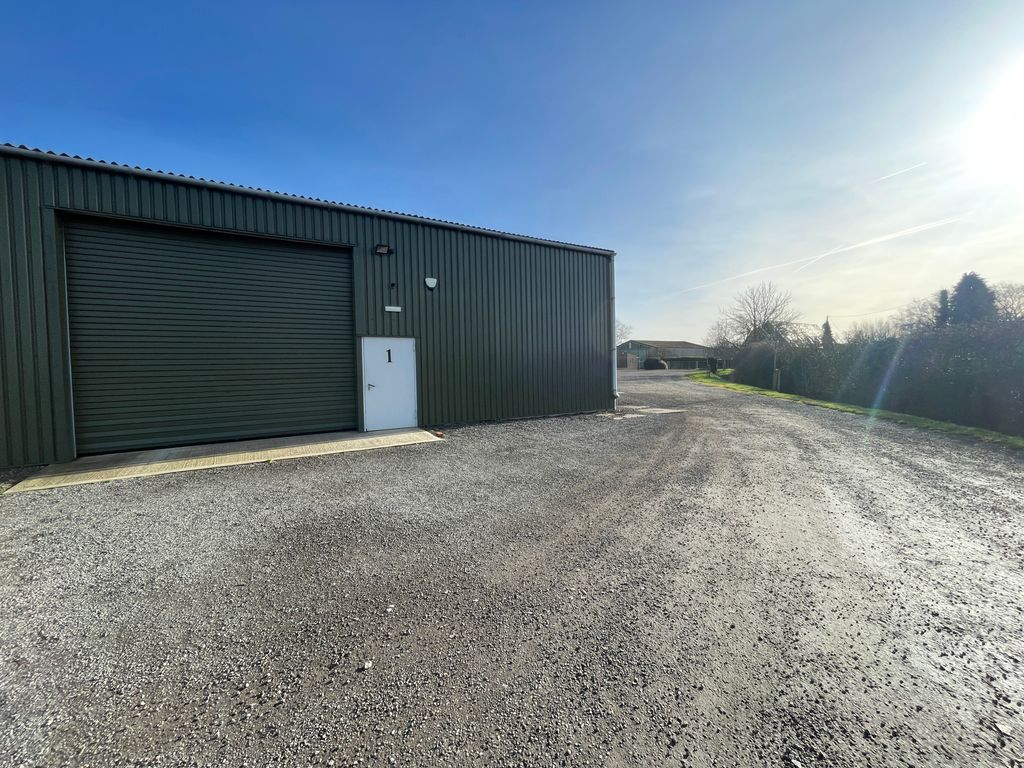 Industrial to let in Unit 1, North Weston Farm, North Weston, Thame OX9, £17,750 pa