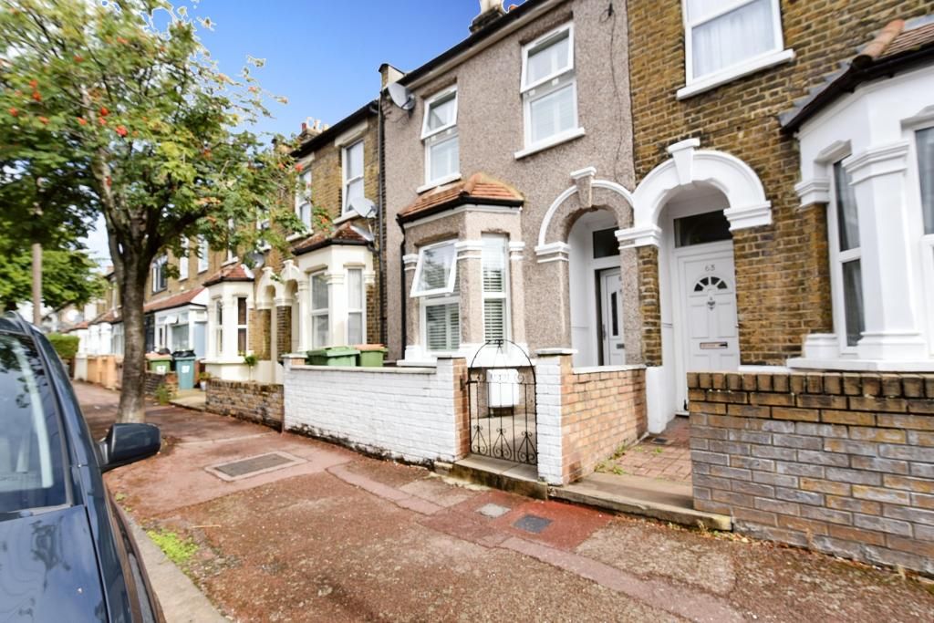 3 bed terraced house to rent in St. Albans Avenue, East Ham, London E6, £2,500 pcm