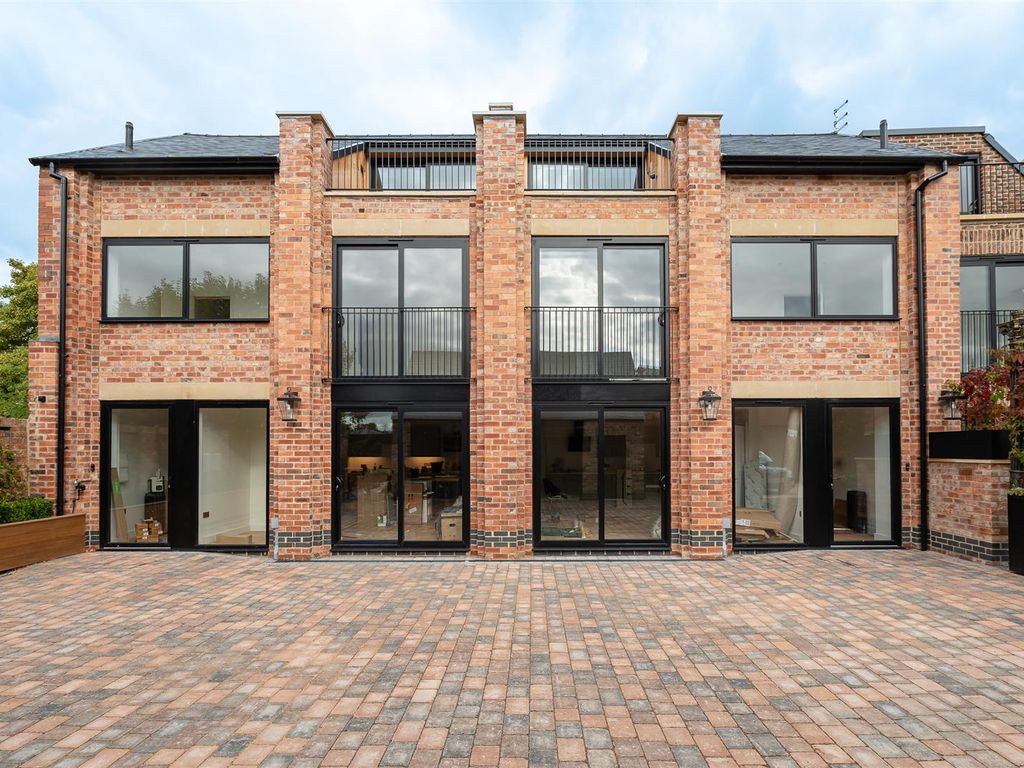 3 bed town house for sale in 6 Marygate Mews, Bootham, York YO30, £795,000