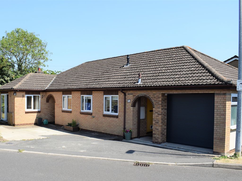 4 bed detached bungalow for sale in Pingley Lane, Brigg DN20, £230,000