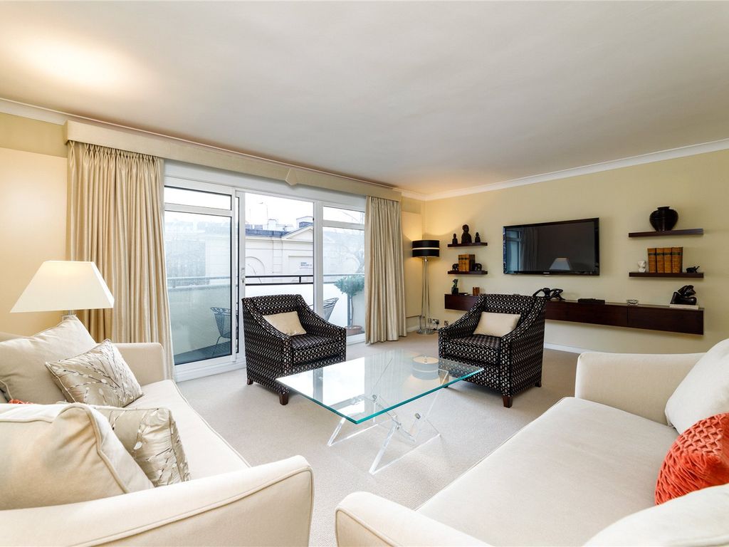 2 bed flat for sale in Clifton Place, London W2, £750,000
