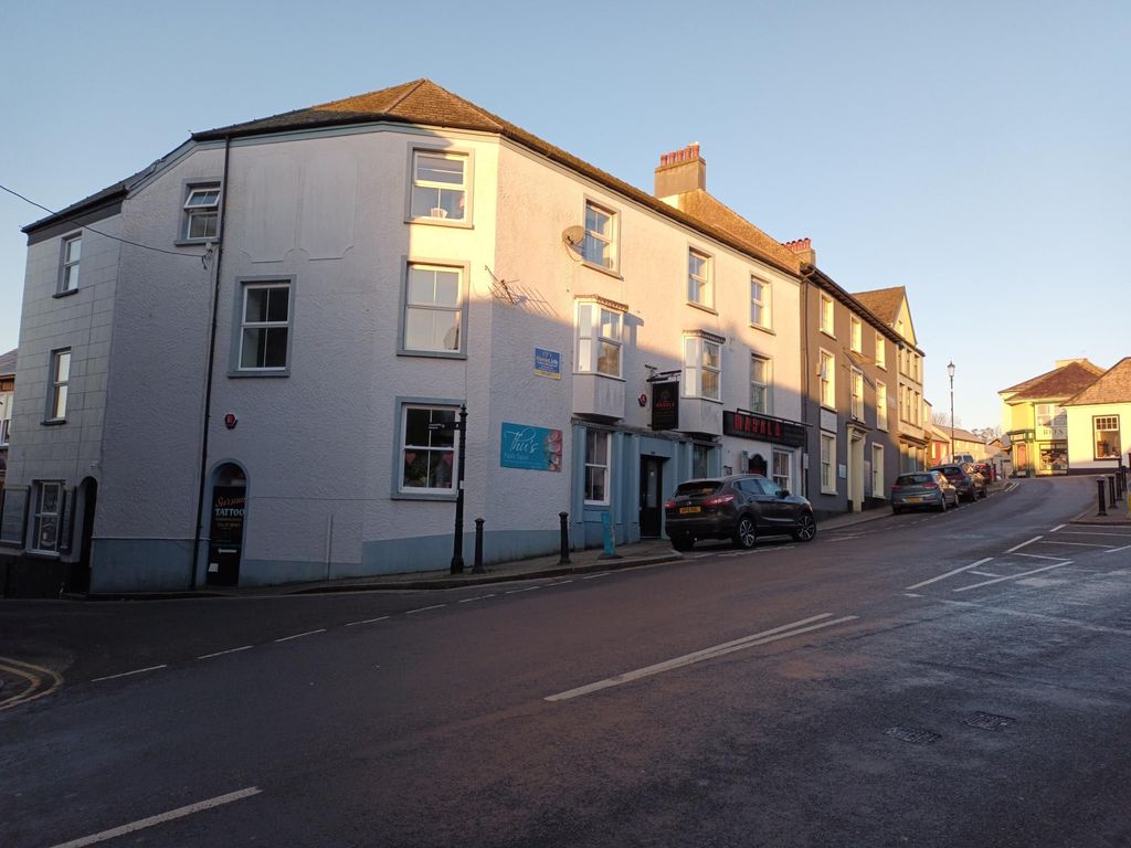 1 bed flat to rent in 14 Market Square, Narberth, Pembrokeshire SA67, £495 pcm