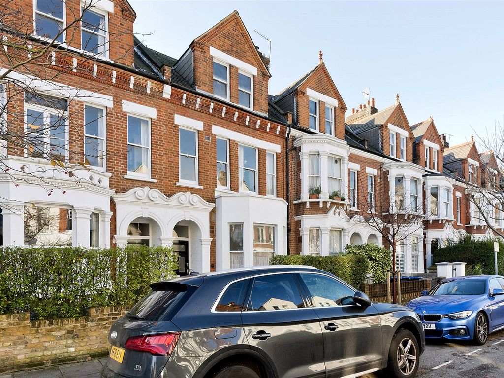 2 bed flat for sale in Streatley Road, London NW6, £799,950