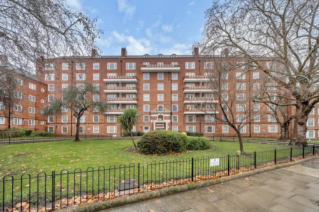 2 bed flat to rent in Barrow Hill Estate, St. Johns Wood NW8, £2,500 pcm