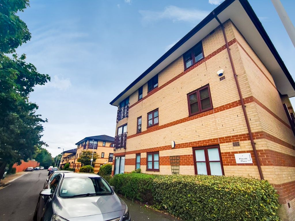 1 bed flat for sale in Pincott Place, Brockley SE4, £275,000