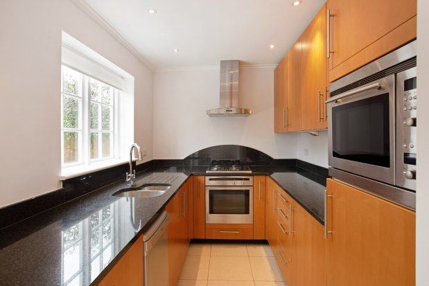 4 bed detached house to rent in Queen Annes Grove, London W4, £5,250 pcm