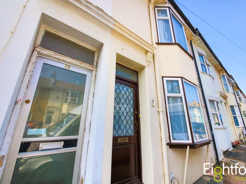 3 bed terraced house to rent in Edinburgh Road, Brighton BN2, £1,885 pcm