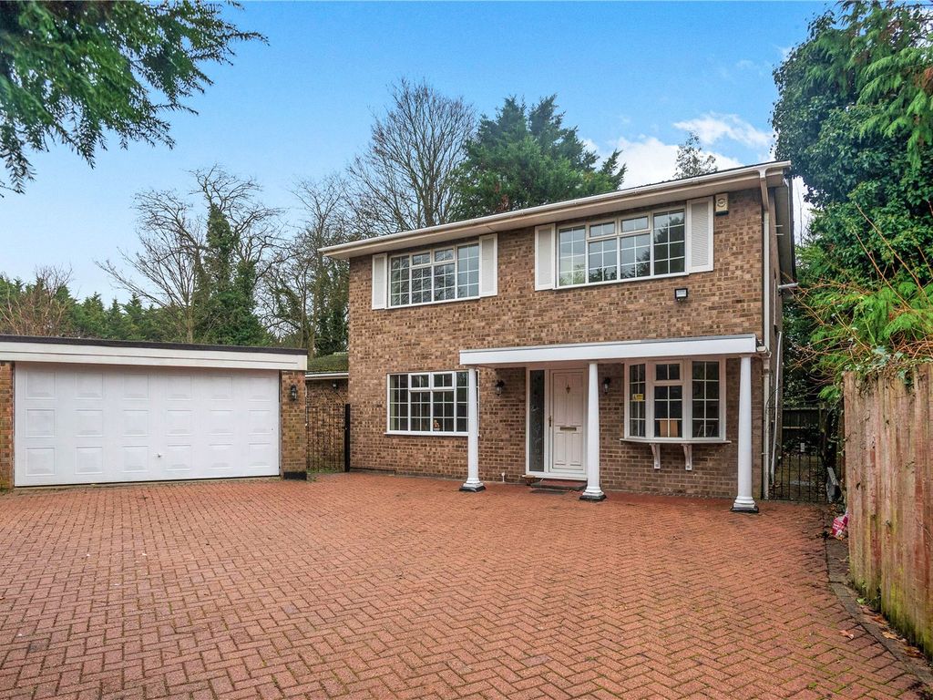4 bed detached house for sale in Hawthorne Road, Bickley, Kent BR1, £1,000,000
