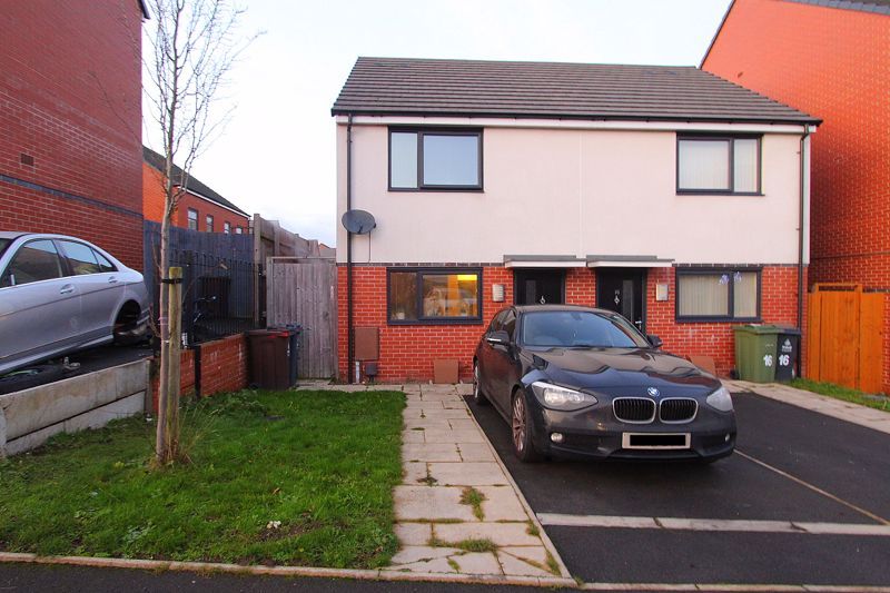 2 bed semi-detached house to rent in Dipper Way, Walsall WS3, £900 pcm