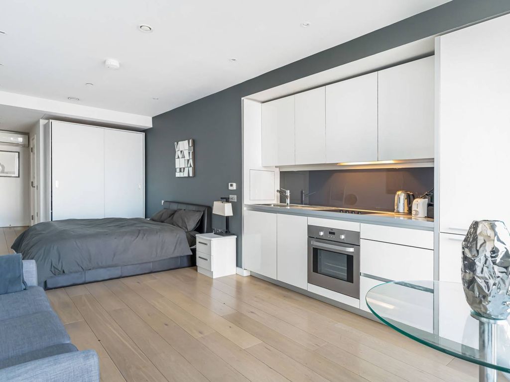 Studio for sale in The Strata, Elephant And Castle, London SE1, £395,000