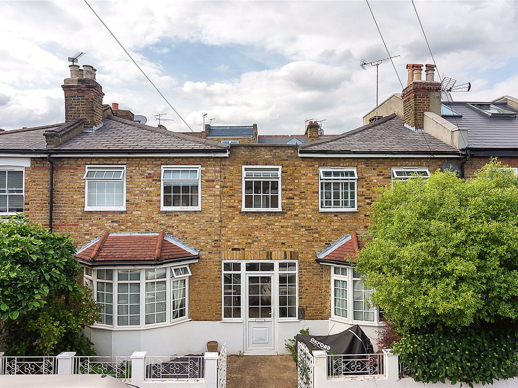 1 bed flat for sale in Glebe Street, Chiswick W4, £475,000