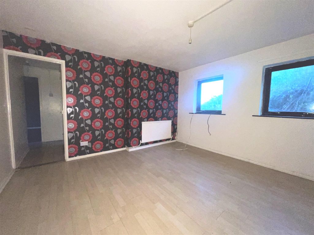 2 bed flat for sale in Mount Street, Pontlottyn, Bargoed CF81, £45,000