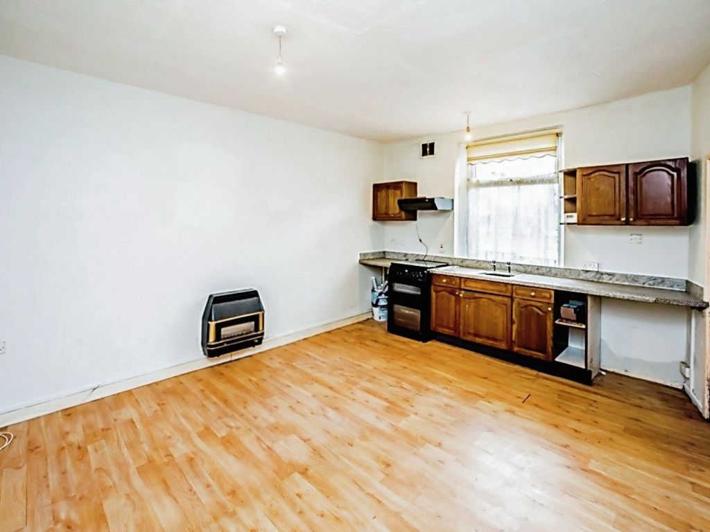 3 bed end terrace house for sale in New Hey Road, Salendine Nook, Huddersfield HD3, £110,000
