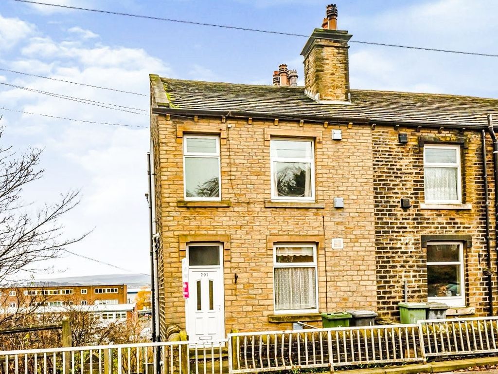 3 bed end terrace house for sale in New Hey Road, Salendine Nook, Huddersfield HD3, £110,000