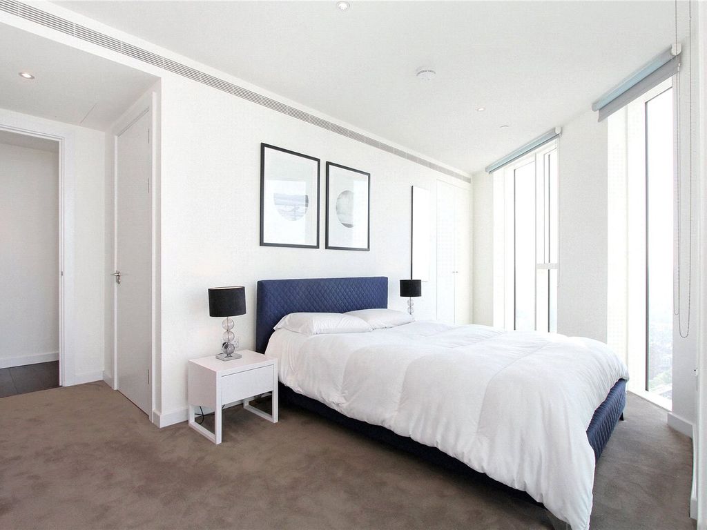 New home, 2 bed flat for sale in Sky Gardens, 155 Wandsworth Road, Nine Elms SW8, £790,000